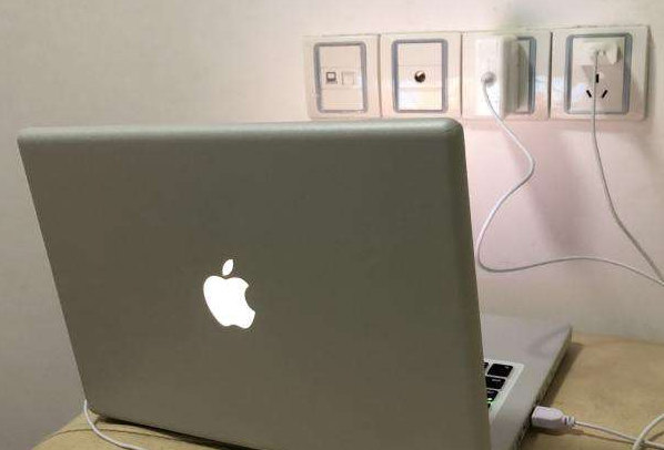 东城区Macbook维修点分享Macbook Pro配置USB Type-C接口